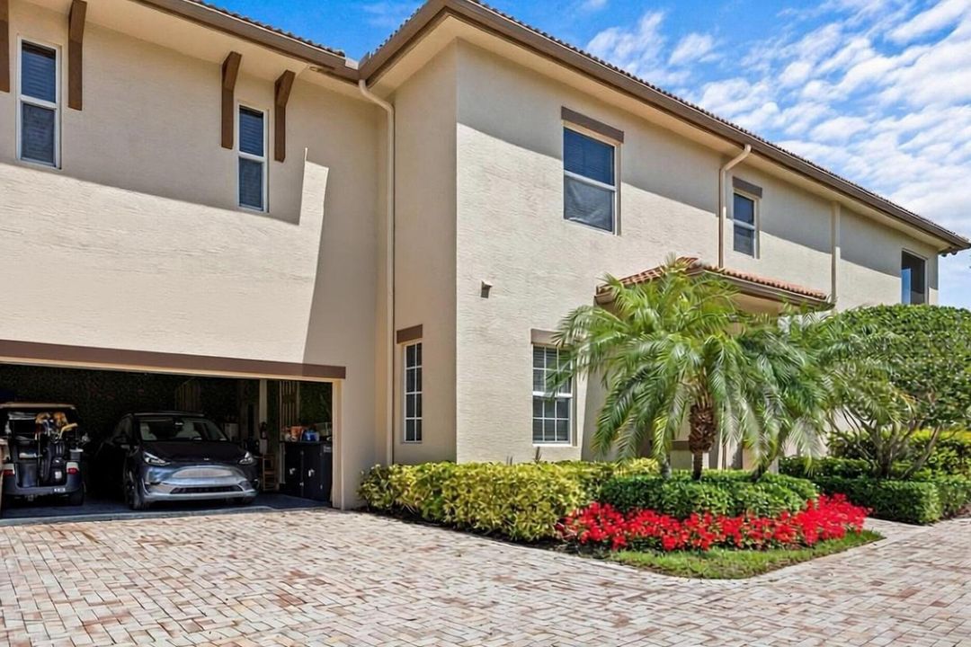 En Venta: $499,000 (3 camas, 2 baños, 1964 Pies cuadrados)