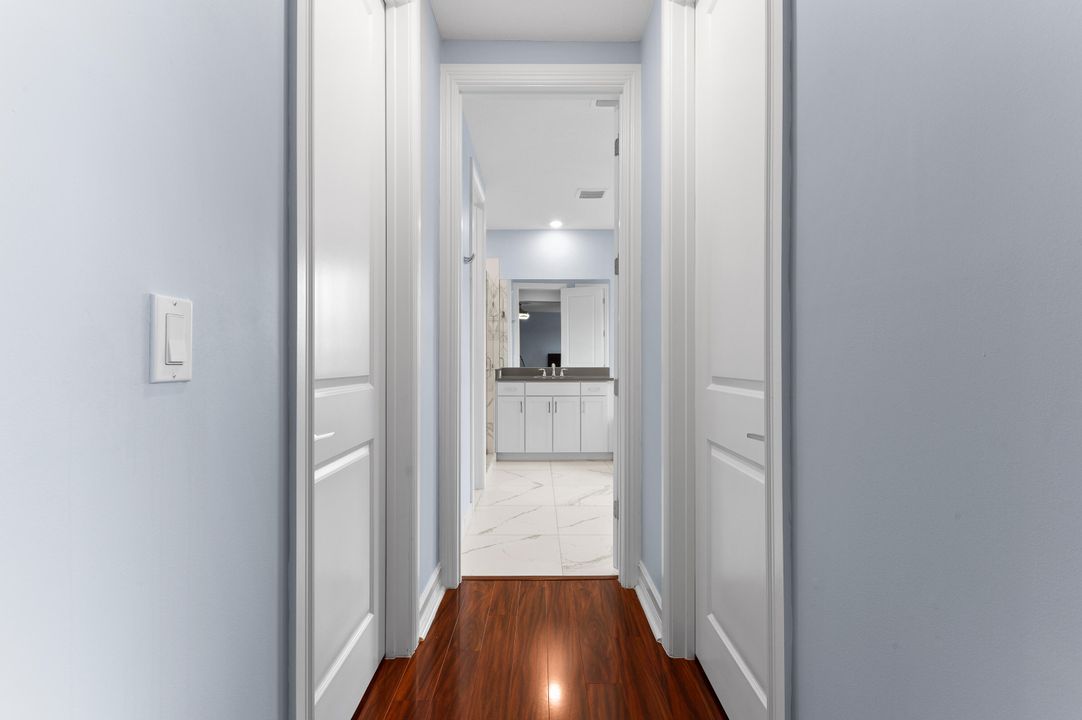 For Sale: $999,000 (5 beds, 3 baths, 2879 Square Feet)