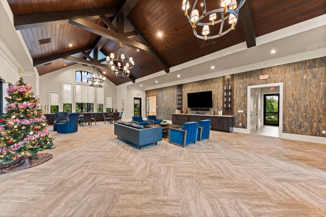 For Sale: $999,000 (5 beds, 3 baths, 2879 Square Feet)