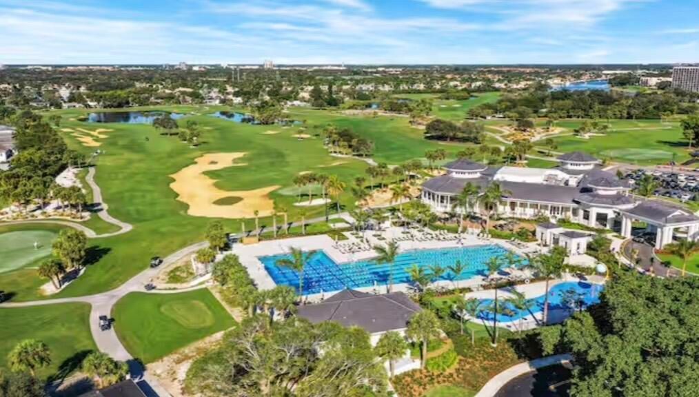 На продажу: $1,050,000 (4 спален, 2 ванн, 1844 Квадратных фут)