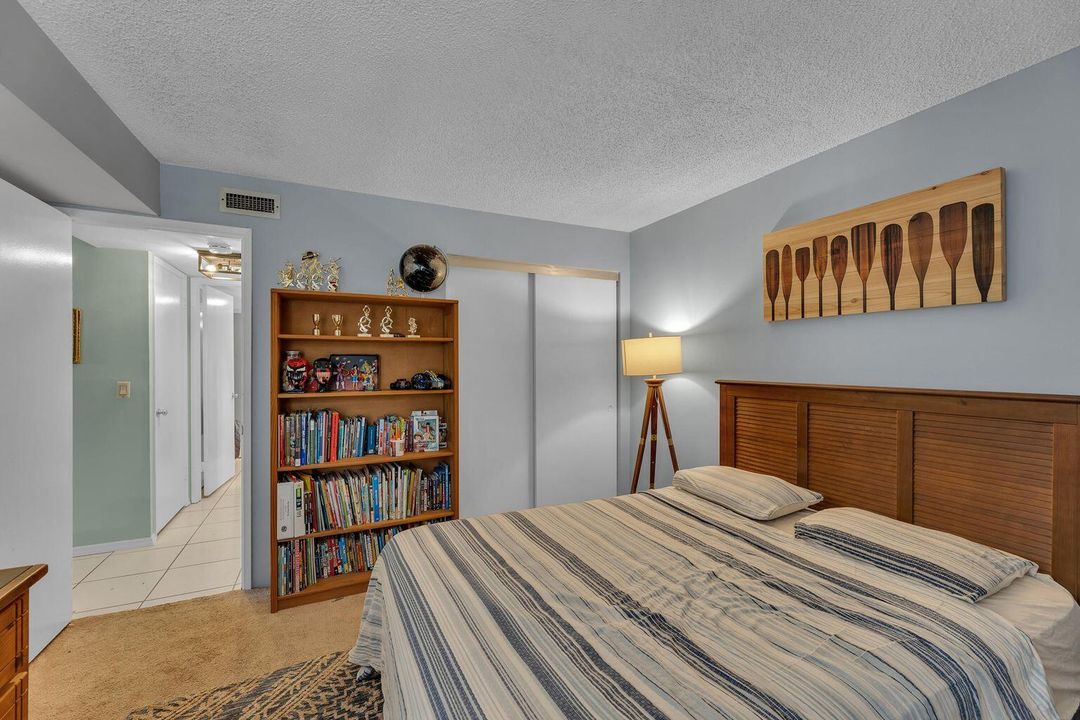 For Sale: $280,000 (2 beds, 2 baths, 1254 Square Feet)