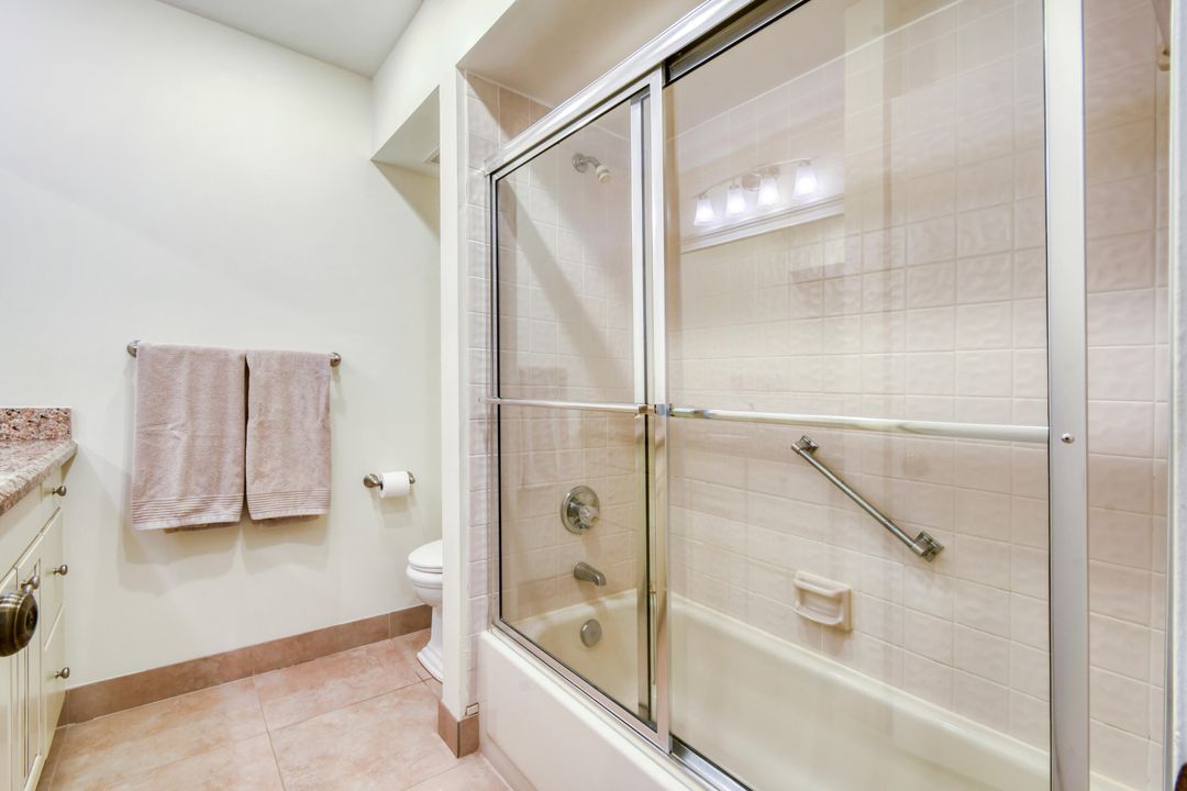 For Sale: $499,000 (2 beds, 2 baths, 1366 Square Feet)
