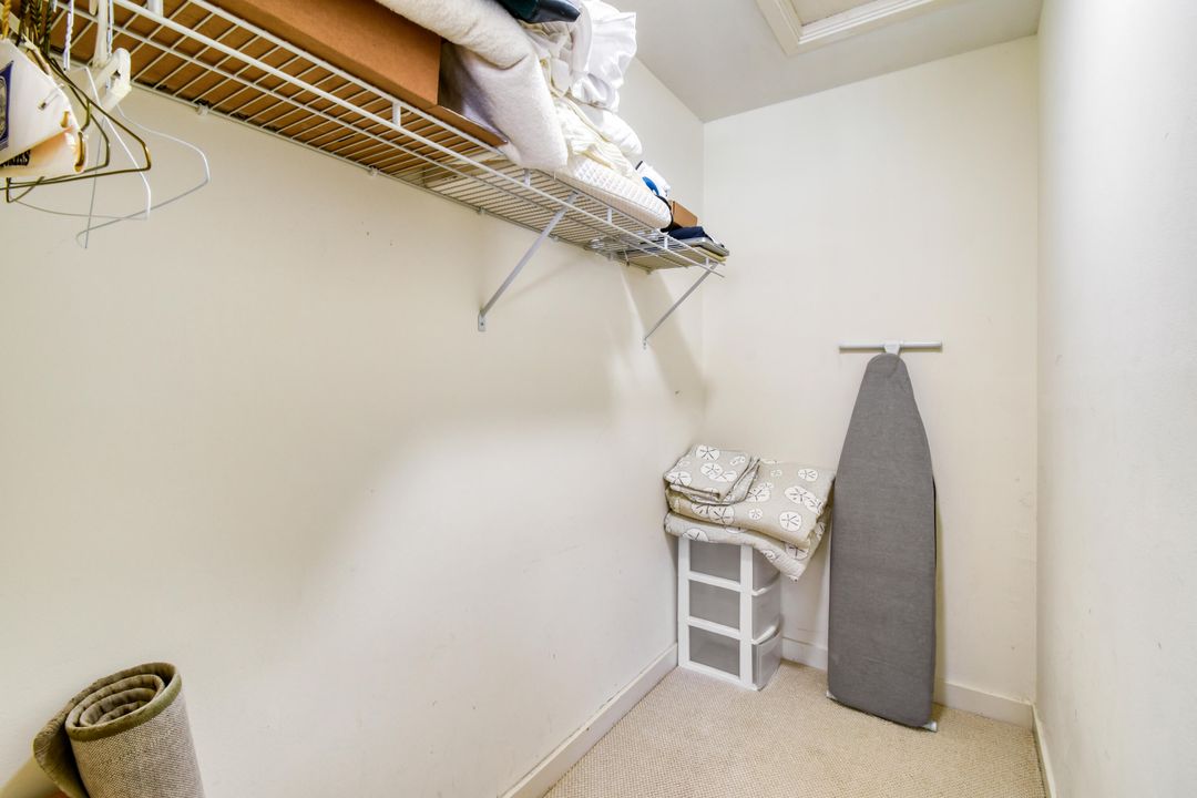 For Sale: $499,000 (2 beds, 2 baths, 1366 Square Feet)