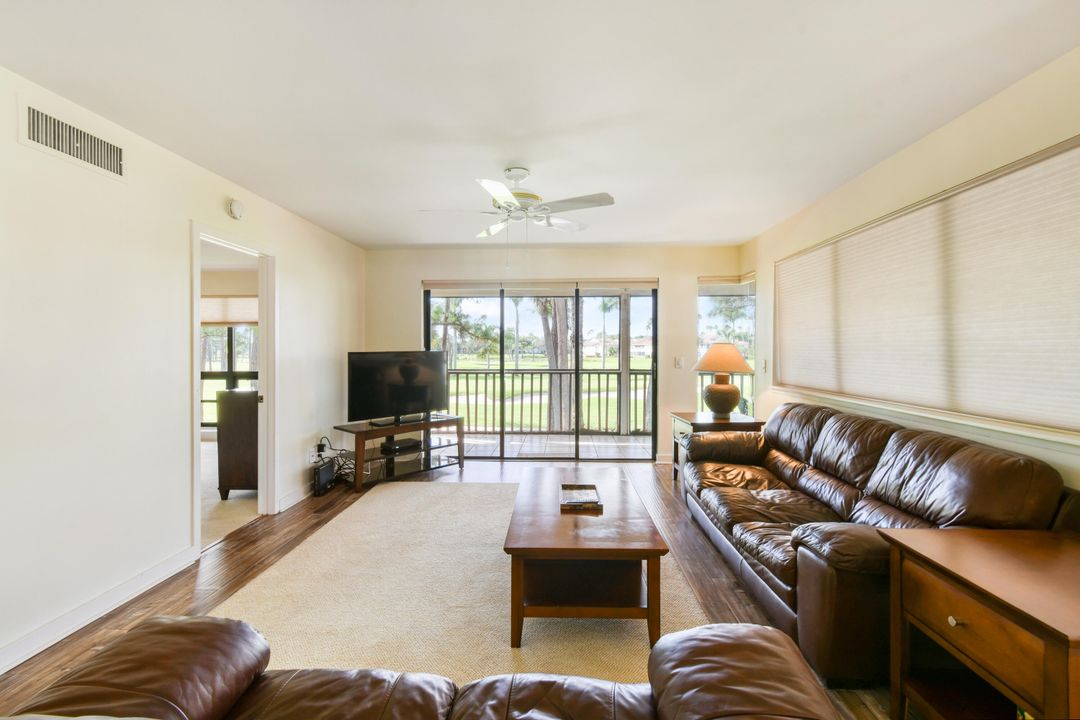 For Sale: $499,000 (2 beds, 2 baths, 1366 Square Feet)