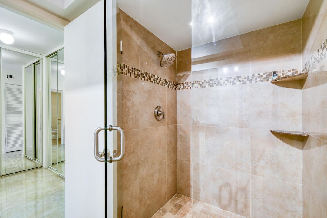 For Sale: $499,000 (2 beds, 2 baths, 1366 Square Feet)