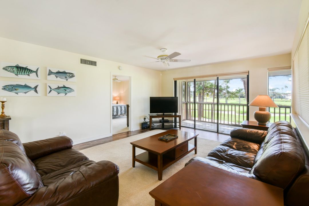 For Sale: $499,000 (2 beds, 2 baths, 1366 Square Feet)