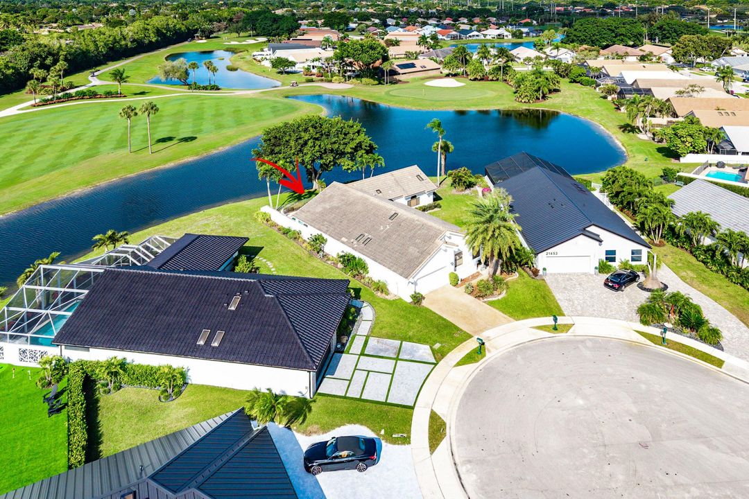 For Sale: $729,000 (2 beds, 3 baths, 2404 Square Feet)