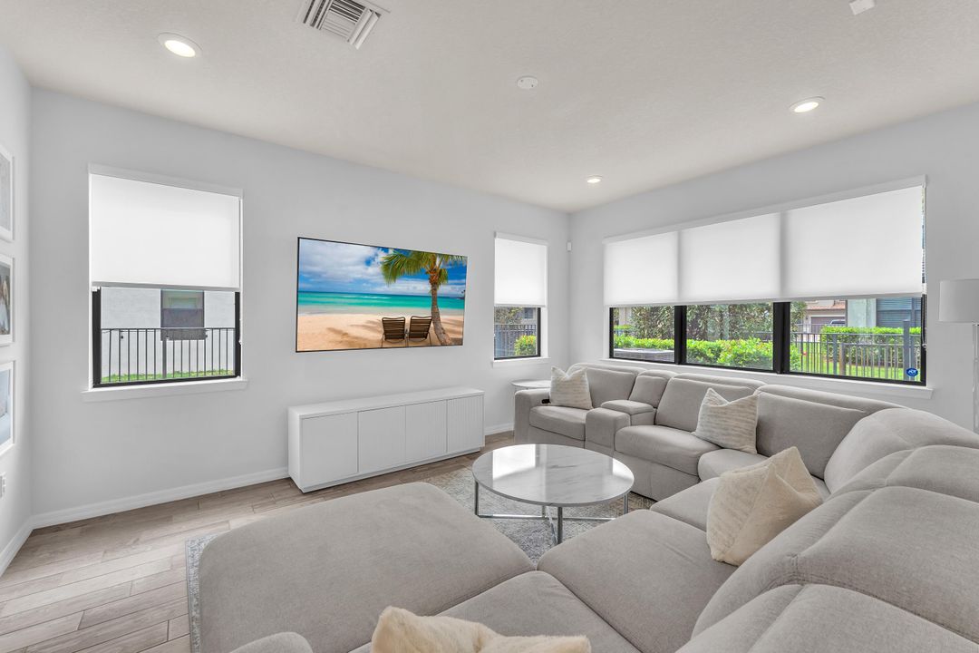 待售: $575,000 (3 贝兹, 2 浴室, 1909 平方英尺)