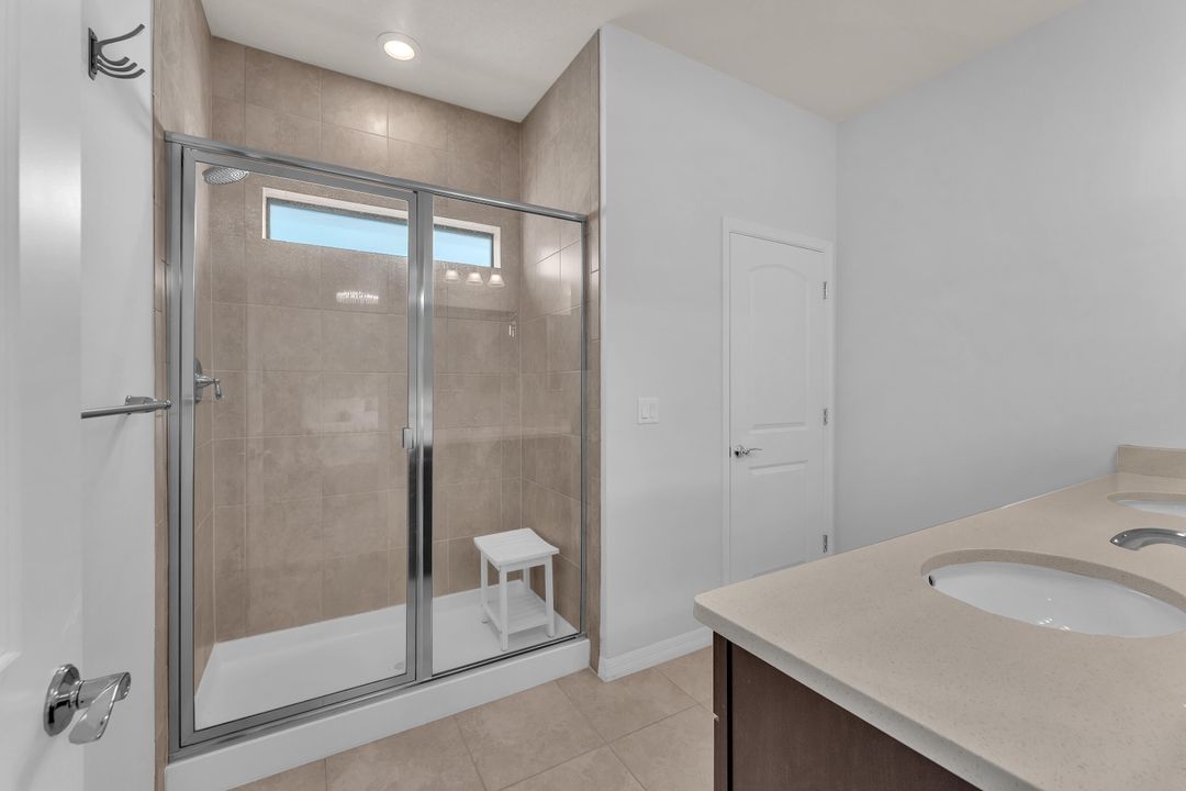 待售: $575,000 (3 贝兹, 2 浴室, 1909 平方英尺)