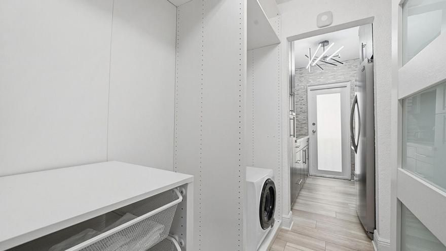 合同活跃: $1,800 (0 贝兹, 1 浴室, 447 平方英尺)