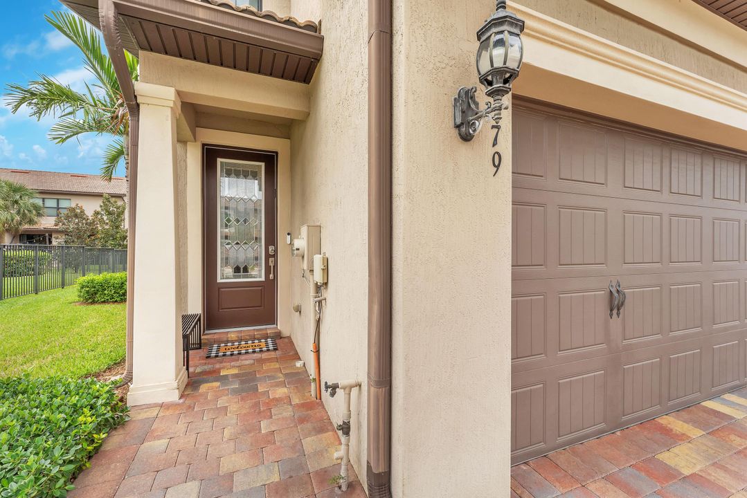 待售: $575,000 (3 贝兹, 2 浴室, 1909 平方英尺)