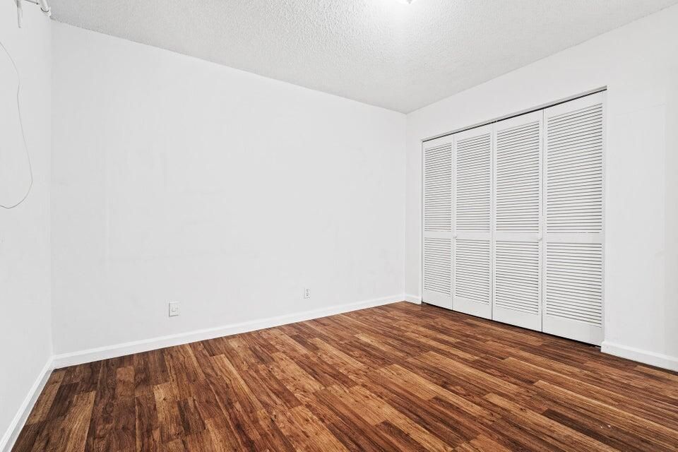 For Rent: $1,850 (2 beds, 2 baths, 883 Square Feet)