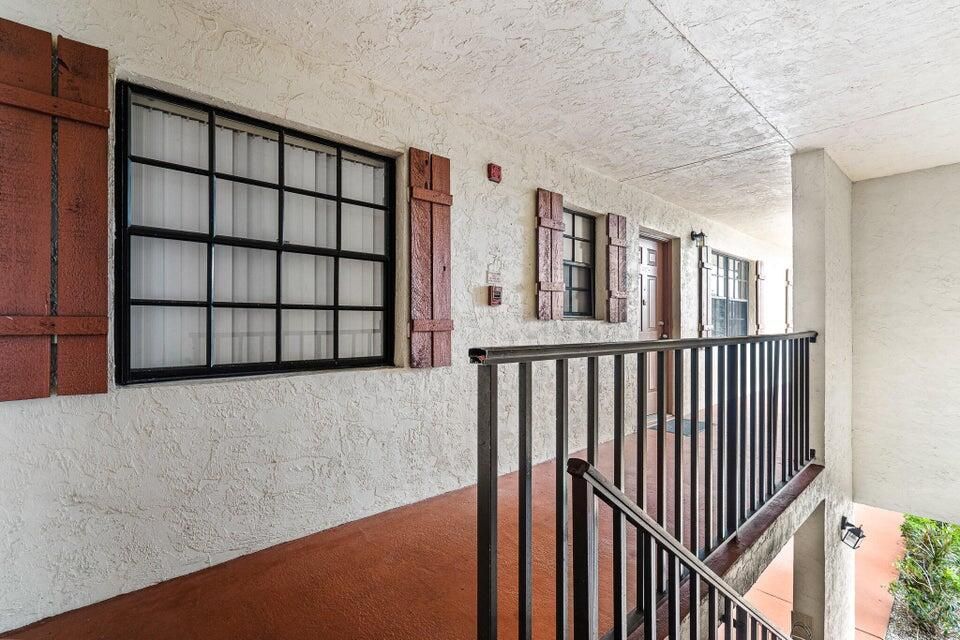 For Rent: $1,850 (2 beds, 2 baths, 883 Square Feet)