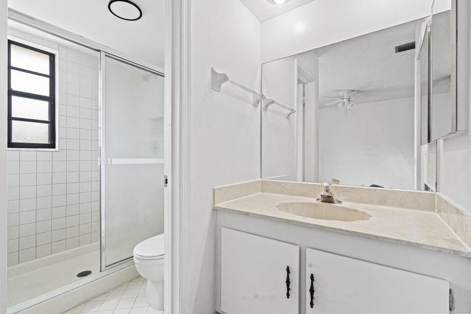 For Rent: $1,850 (2 beds, 2 baths, 883 Square Feet)