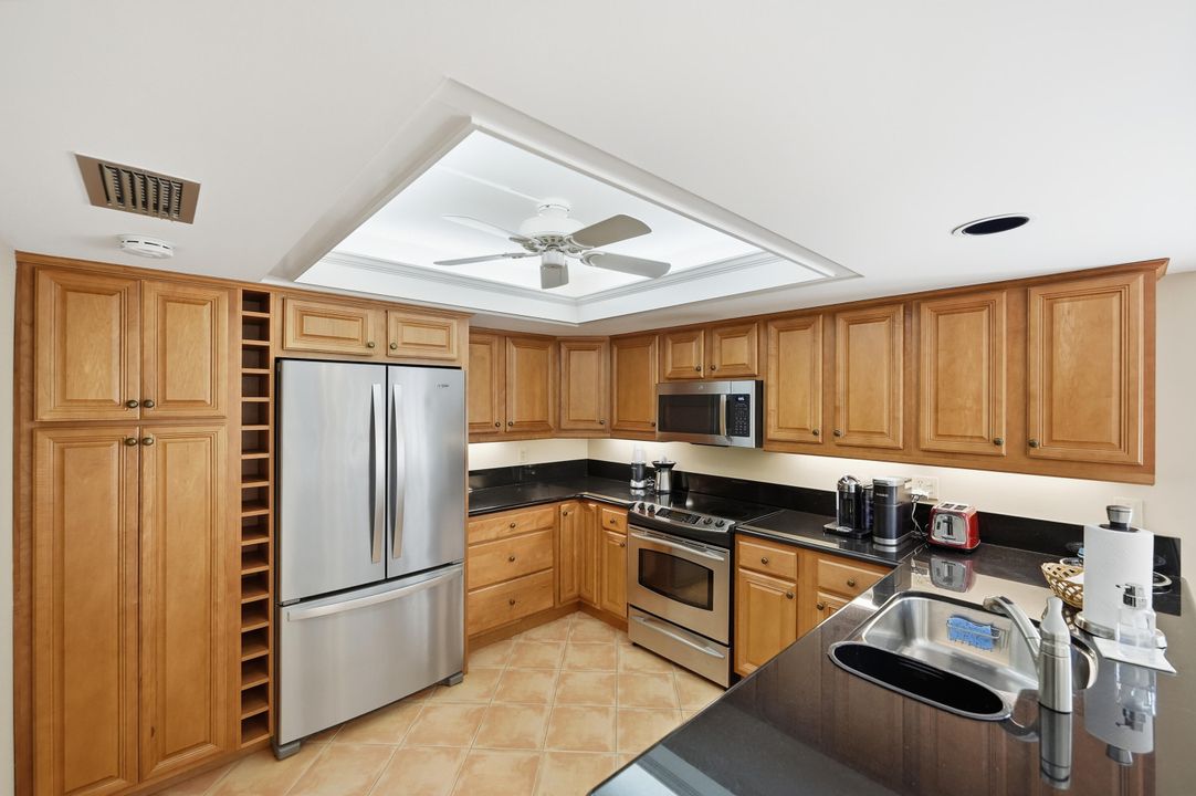 出租: $8,500 (3 贝兹, 2 浴室, 1675 平方英尺)