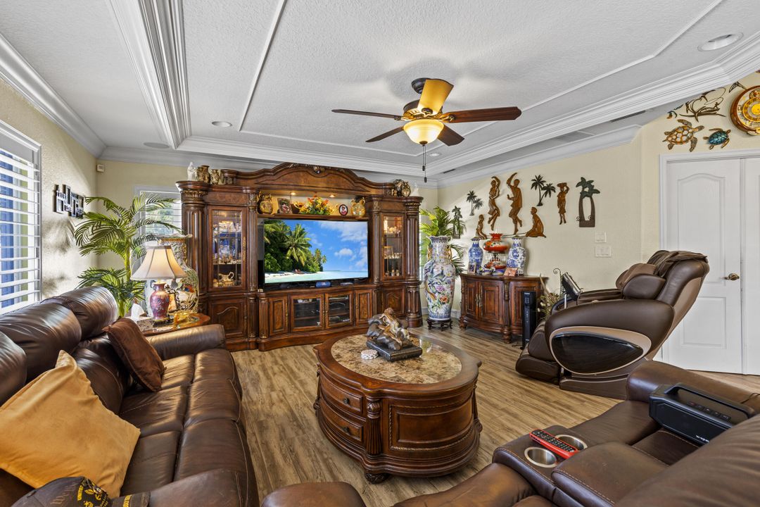 For Sale: $649,900 (3 beds, 2 baths, 2651 Square Feet)