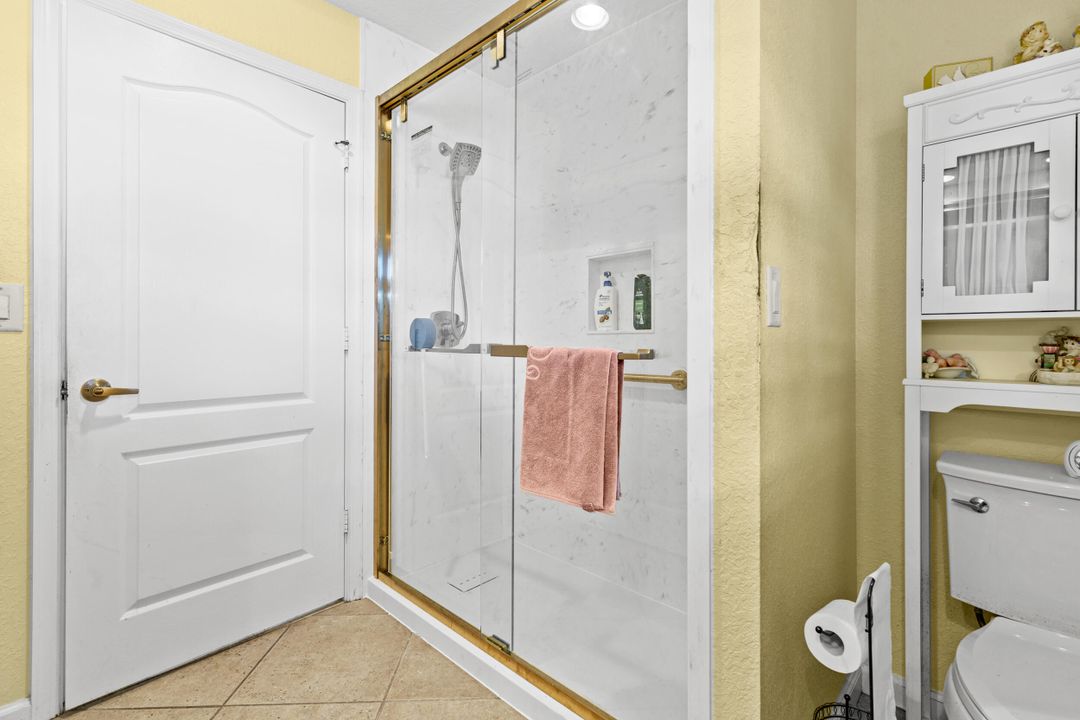 For Sale: $649,900 (3 beds, 2 baths, 2651 Square Feet)