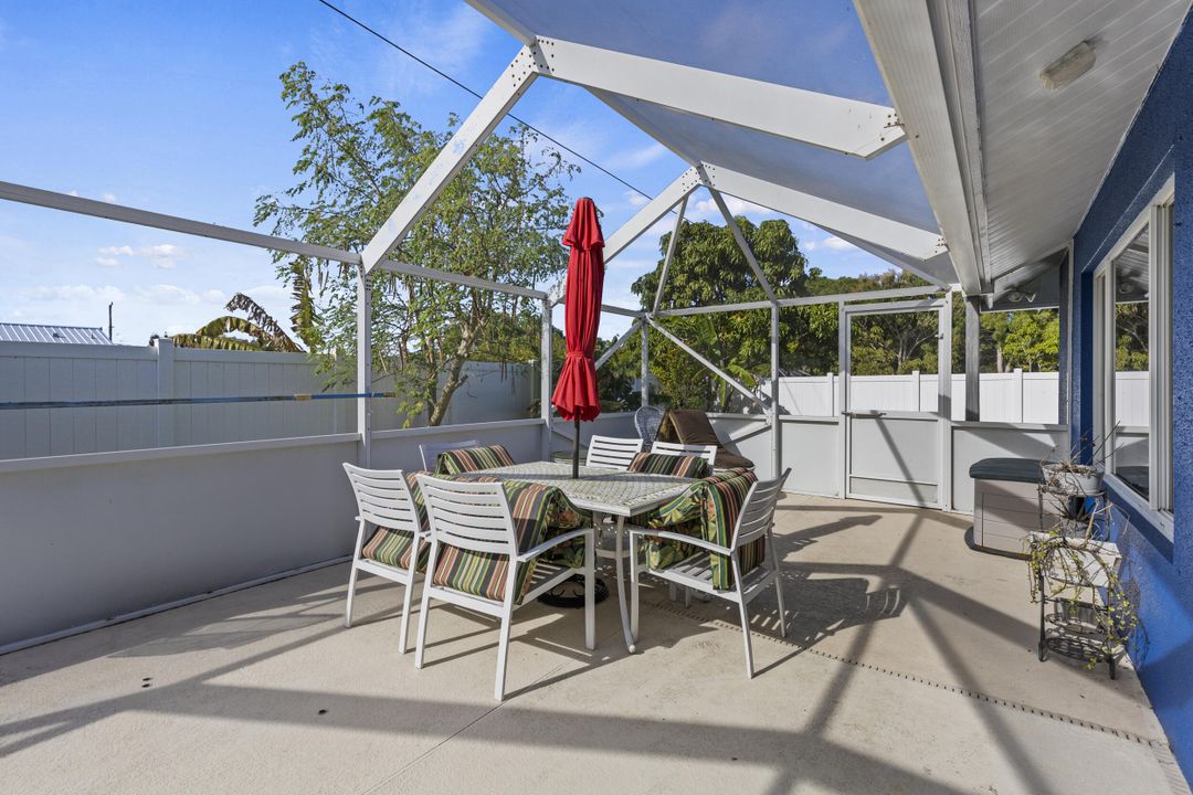 For Sale: $649,900 (3 beds, 2 baths, 2651 Square Feet)