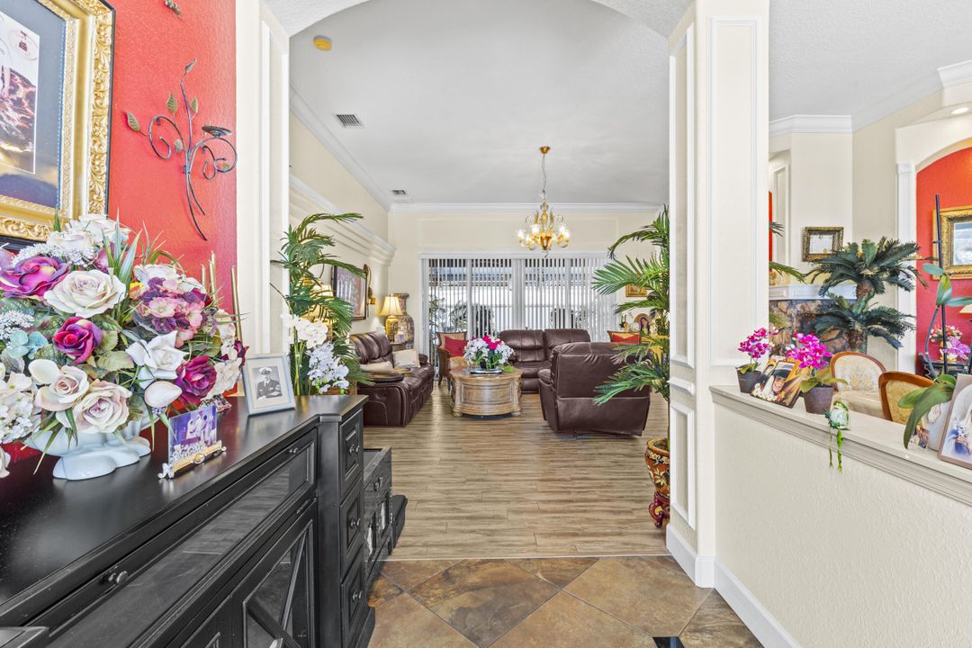 For Sale: $649,900 (3 beds, 2 baths, 2651 Square Feet)