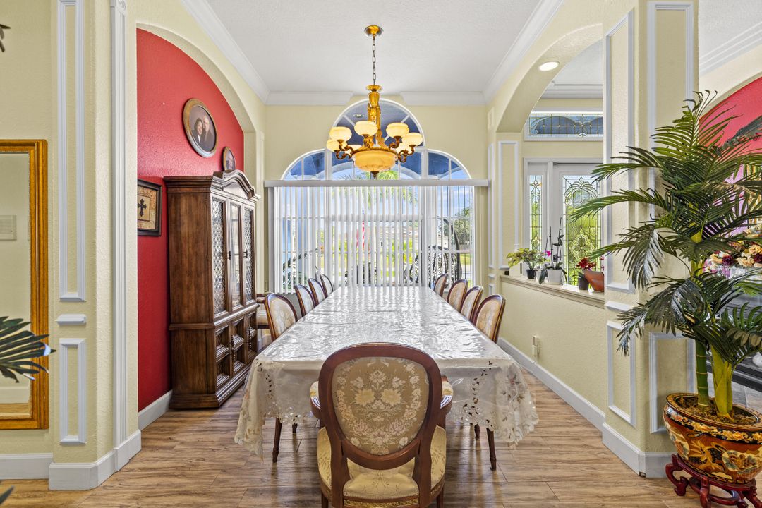 For Sale: $649,900 (3 beds, 2 baths, 2651 Square Feet)