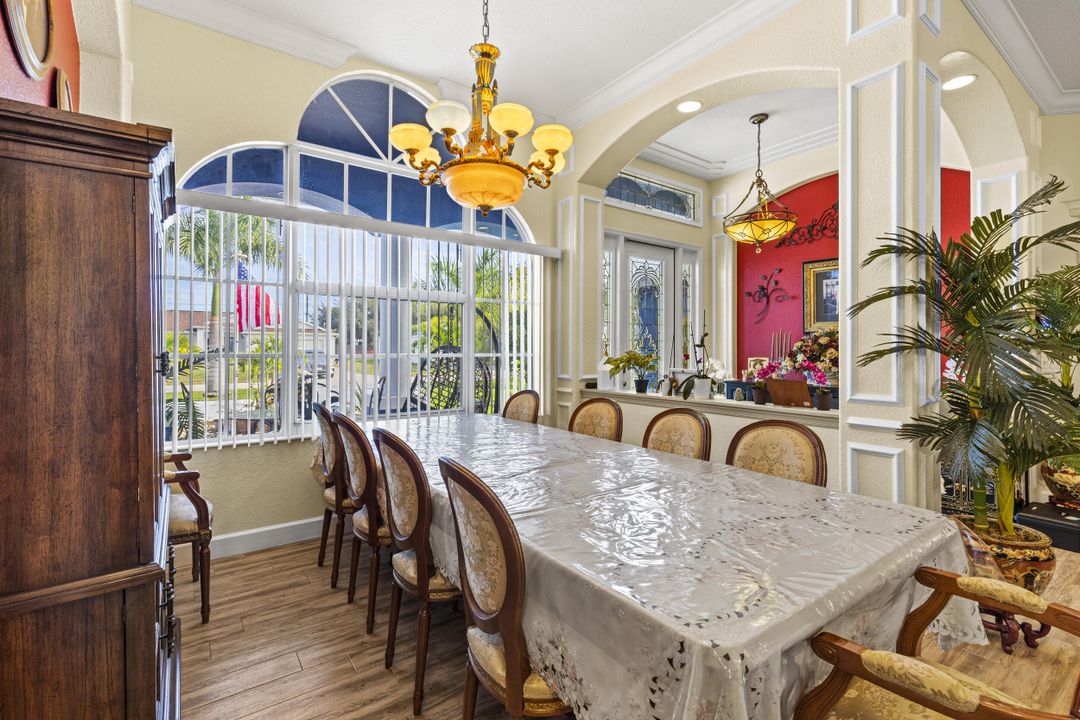 For Sale: $649,900 (3 beds, 2 baths, 2651 Square Feet)