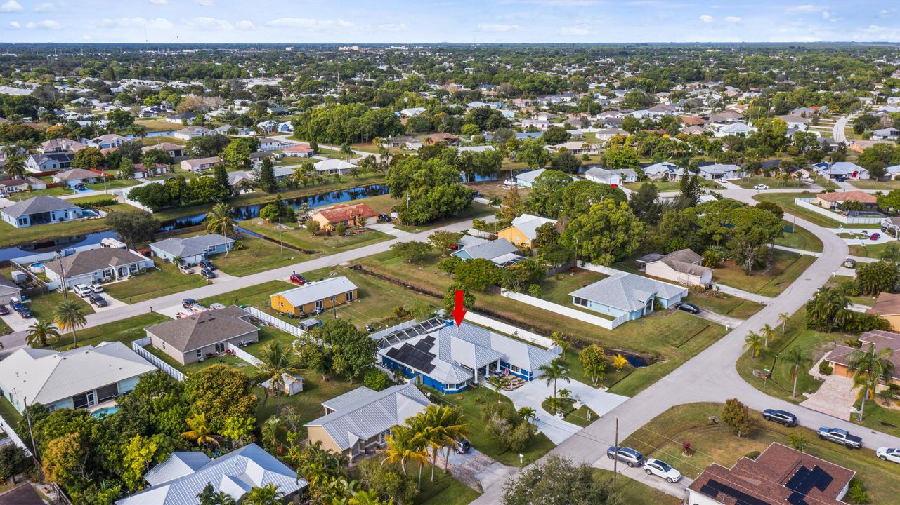 For Sale: $649,900 (3 beds, 2 baths, 2651 Square Feet)