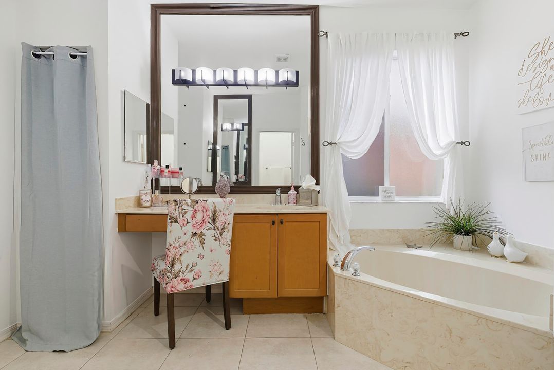 For Sale: $407,770 (4 beds, 2 baths, 1741 Square Feet)