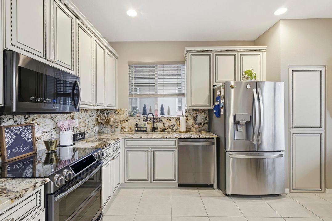 For Sale: $407,770 (4 beds, 2 baths, 1741 Square Feet)