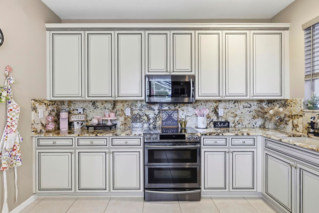 For Sale: $407,770 (4 beds, 2 baths, 1741 Square Feet)