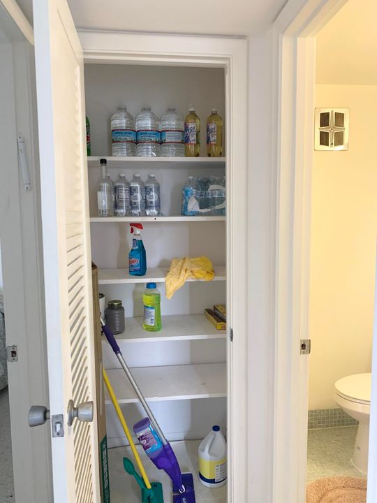 待售: $129,900 (2 贝兹, 1 浴室, 798 平方英尺)