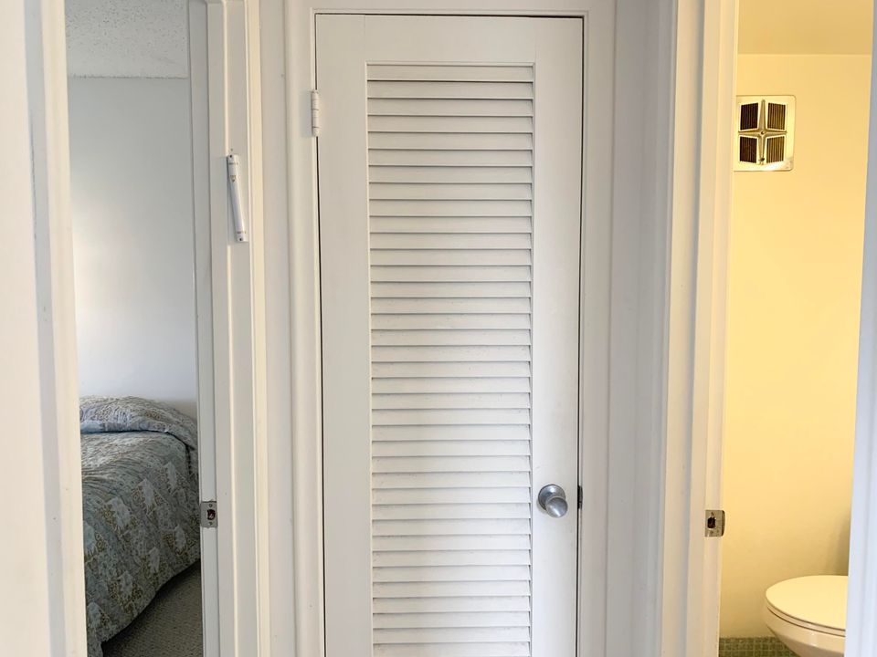 待售: $129,900 (2 贝兹, 1 浴室, 798 平方英尺)