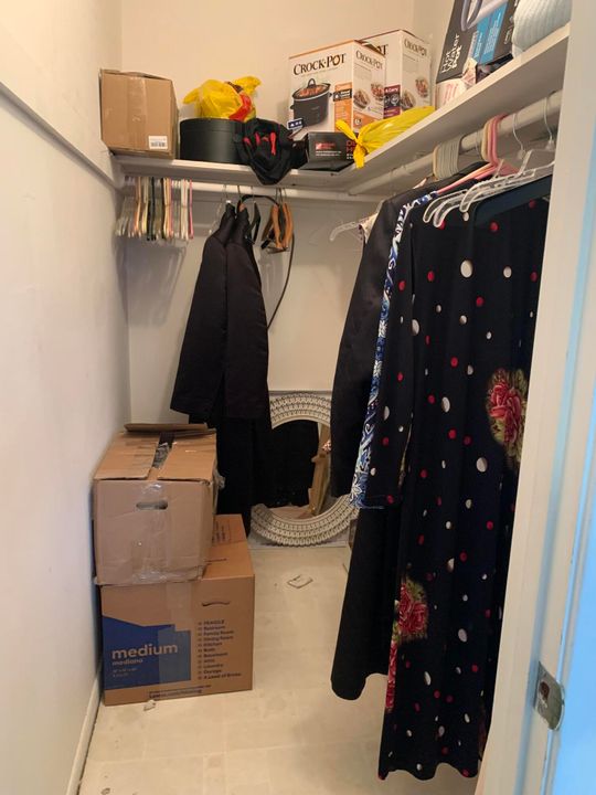 待售: $129,900 (2 贝兹, 1 浴室, 798 平方英尺)