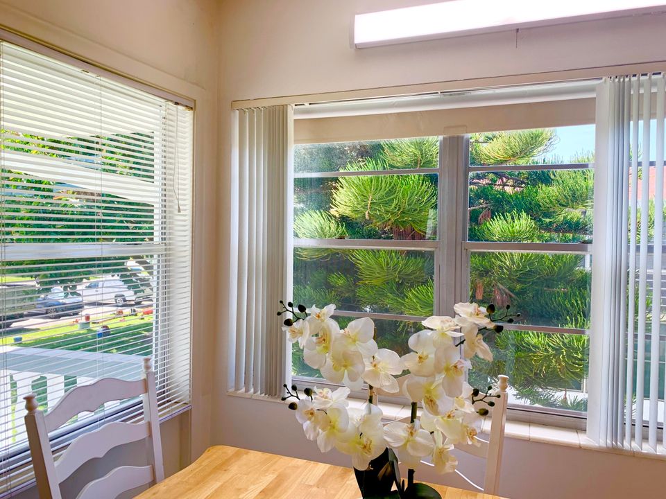 待售: $129,900 (2 贝兹, 1 浴室, 798 平方英尺)