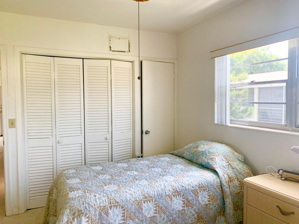 待售: $129,900 (2 贝兹, 1 浴室, 798 平方英尺)