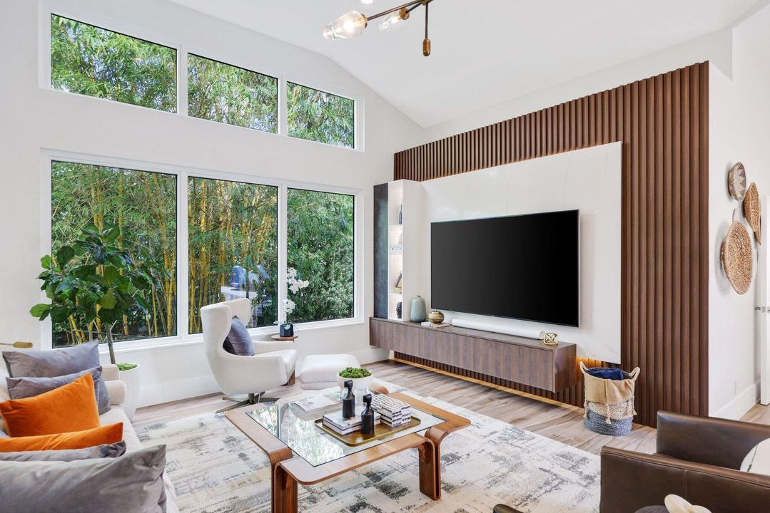 En Venta: $1,895,000 (4 camas, 2 baños, 2775 Pies cuadrados)