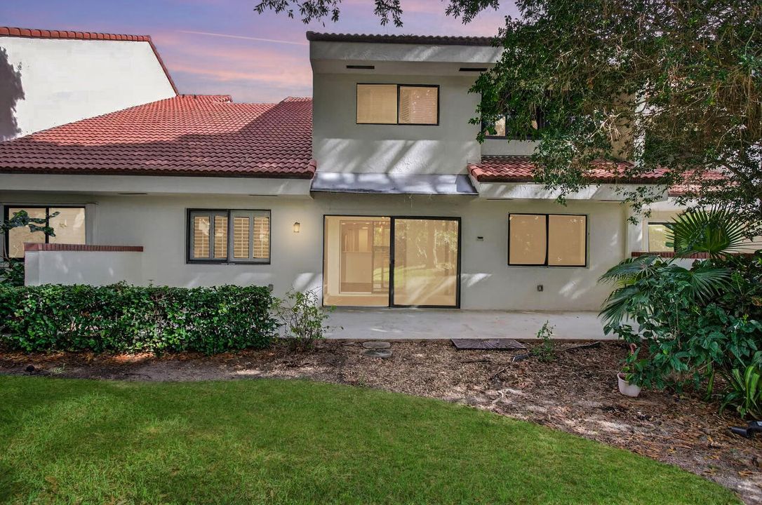 En Venta: $469,000 (2 camas, 2 baños, 1261 Pies cuadrados)