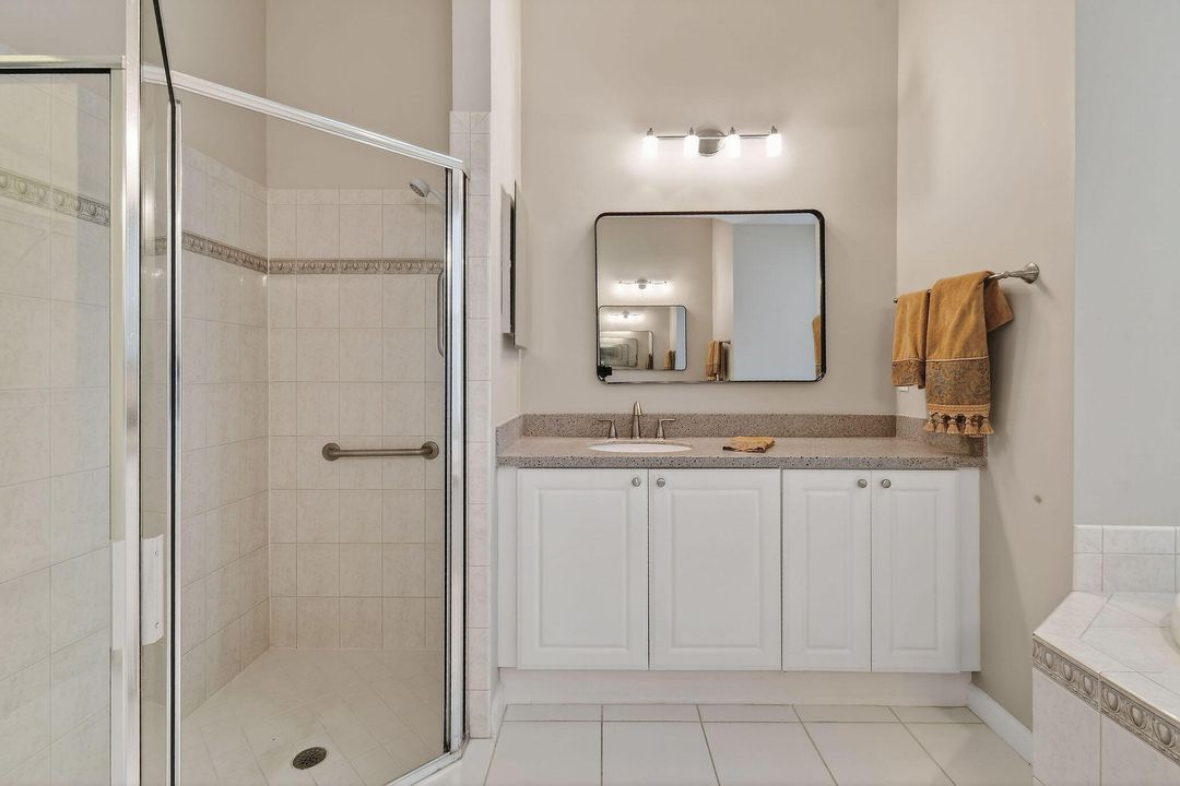 待售: $769,900 (3 贝兹, 3 浴室, 2040 平方英尺)