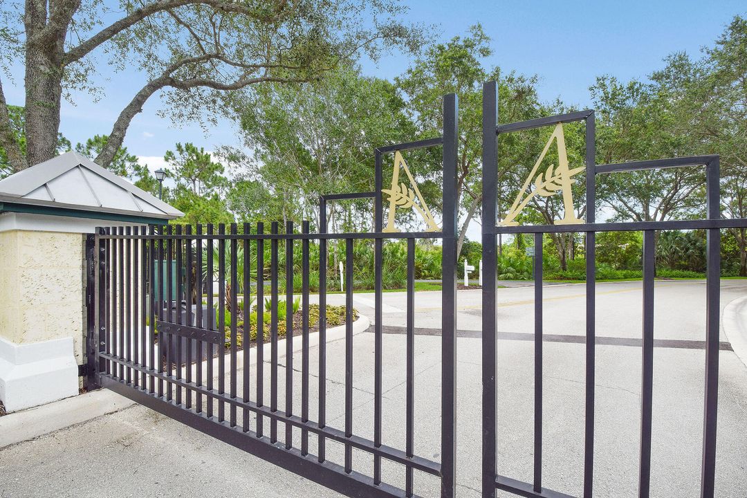 待售: $769,900 (3 贝兹, 3 浴室, 2040 平方英尺)