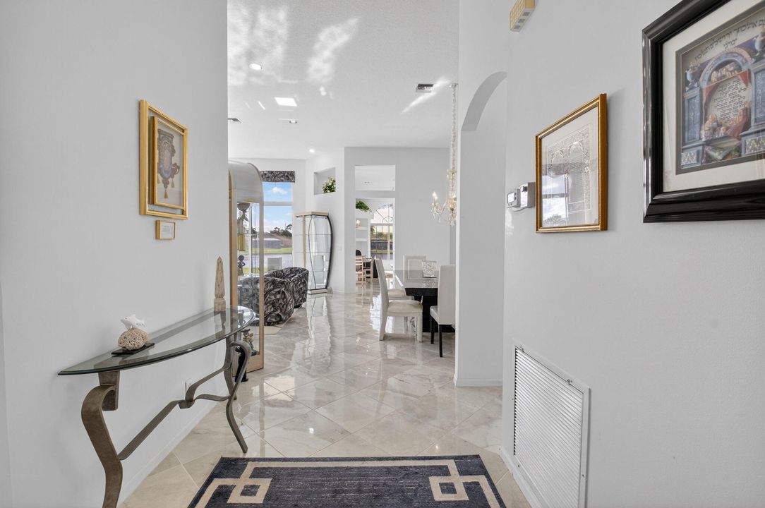 На продажу: $574,900 (2 спален, 2 ванн, 2217 Квадратных фут)