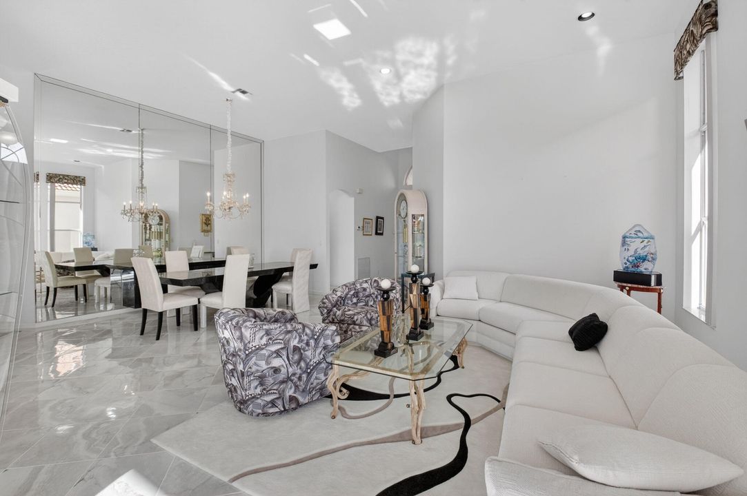 На продажу: $574,900 (2 спален, 2 ванн, 2217 Квадратных фут)