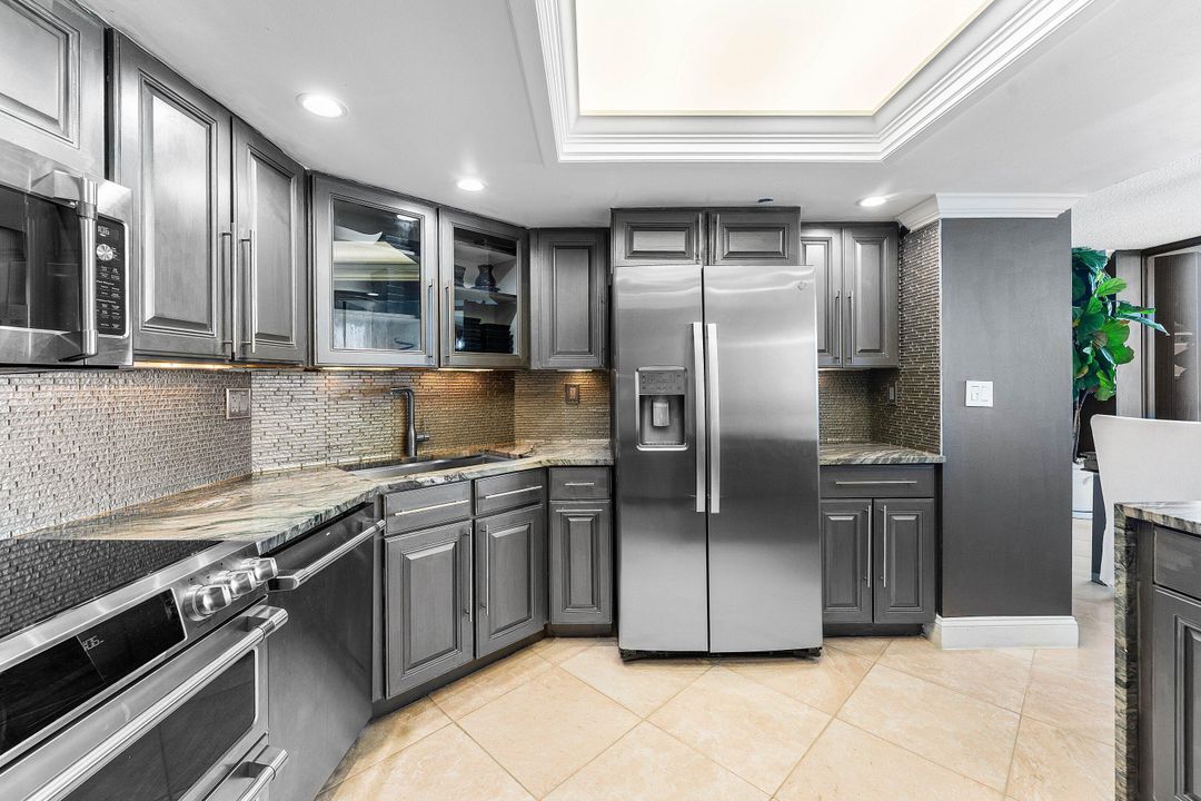 На продажу: $1,199,000 (2 спален, 2 ванн, 1804 Квадратных фут)