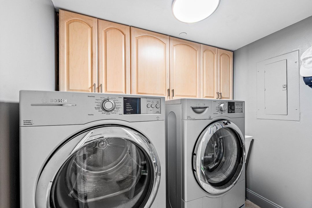 На продажу: $1,199,000 (2 спален, 2 ванн, 1804 Квадратных фут)