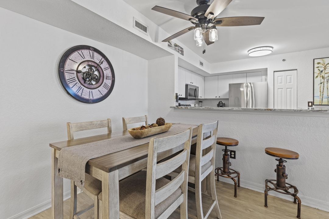 For Sale: $650,000 (2 beds, 2 baths, 1071 Square Feet)