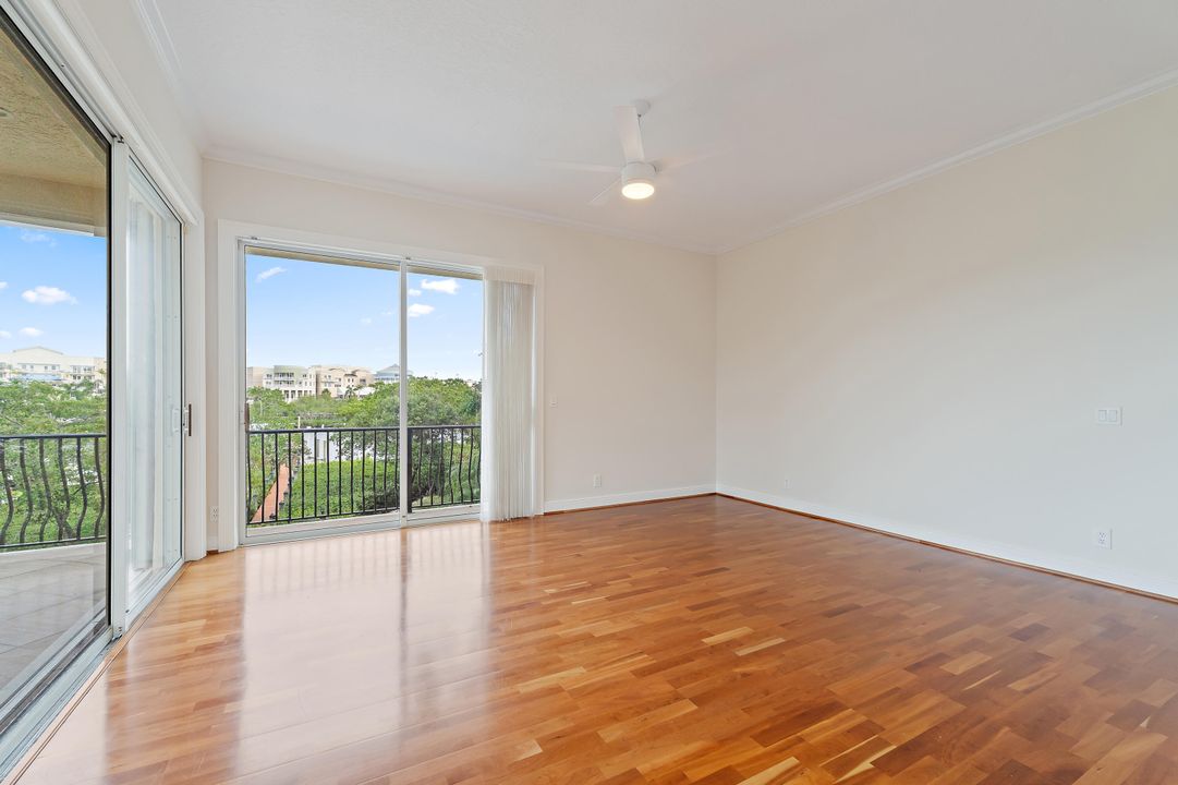 出租: $19,000 (4 贝兹, 4 浴室, 3647 平方英尺)