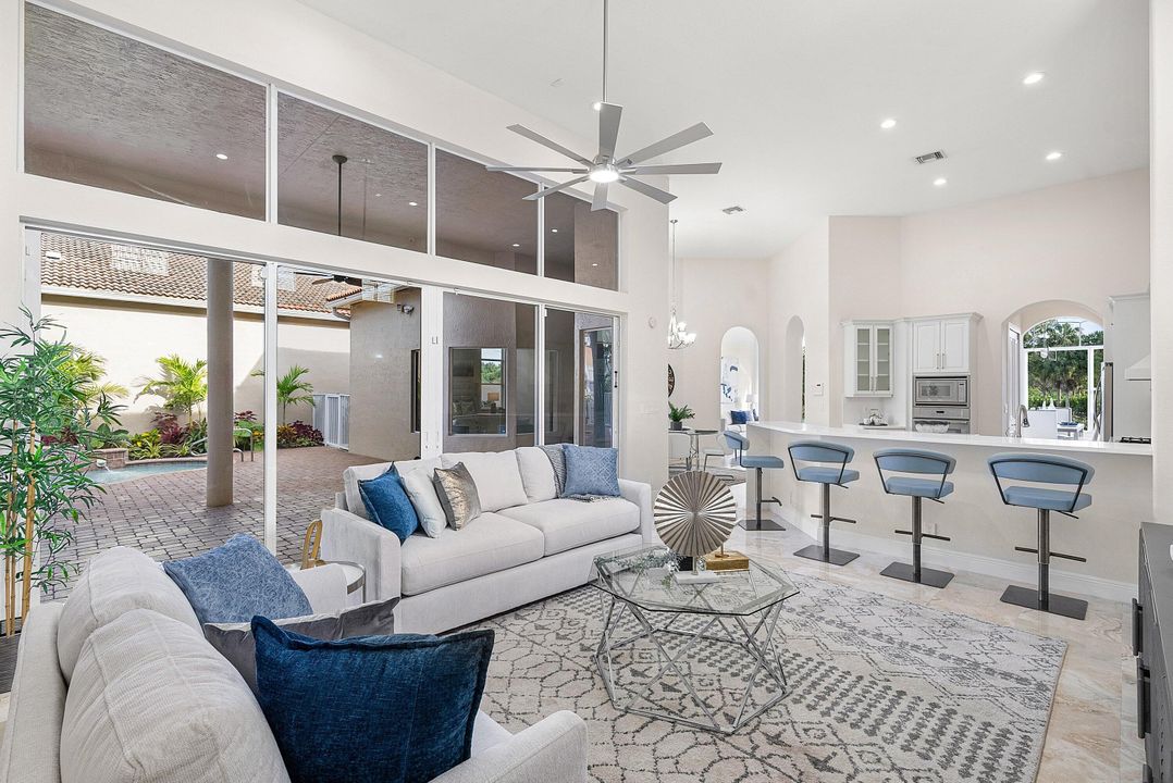 En Venta: $1,899,000 (4 camas, 3 baños, 3202 Pies cuadrados)