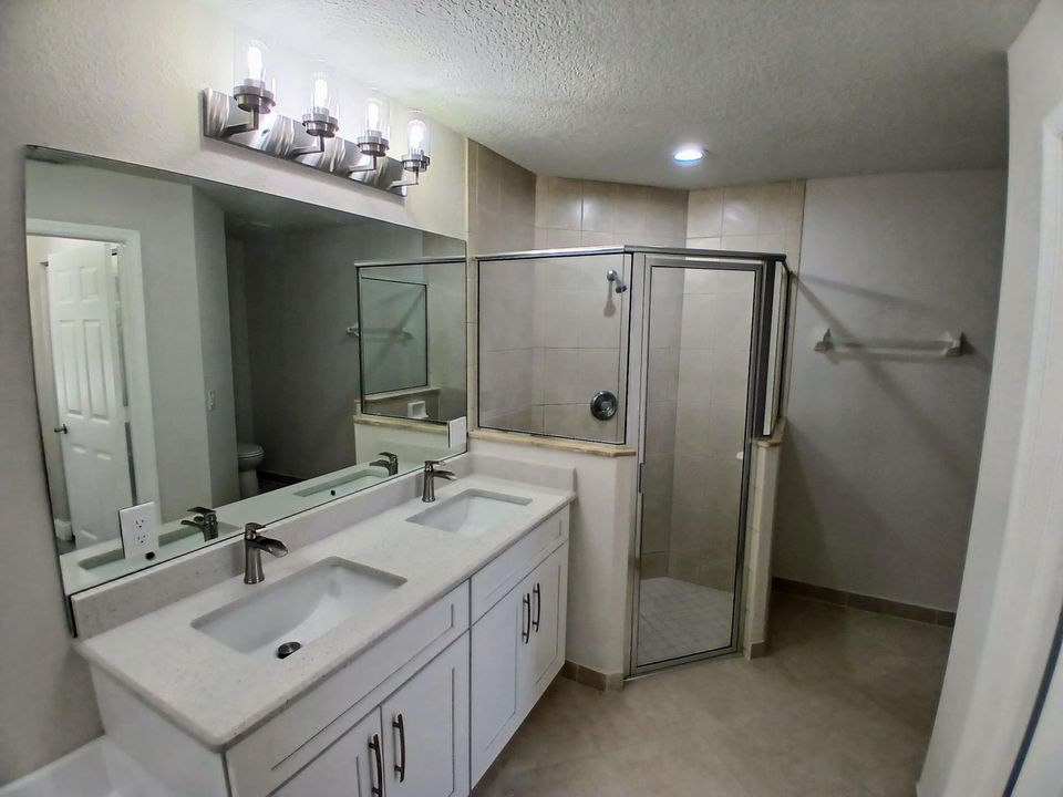 待售: $459,800 (4 贝兹, 2 浴室, 1930 平方英尺)