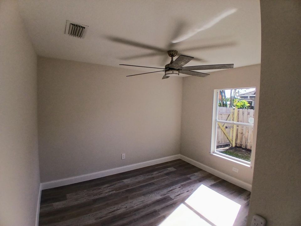 待售: $459,800 (4 贝兹, 2 浴室, 1930 平方英尺)