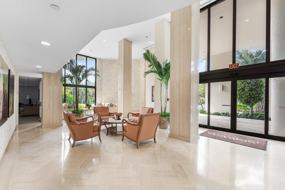 En Venta: $929,000 (2 camas, 2 baños, 1823 Pies cuadrados)