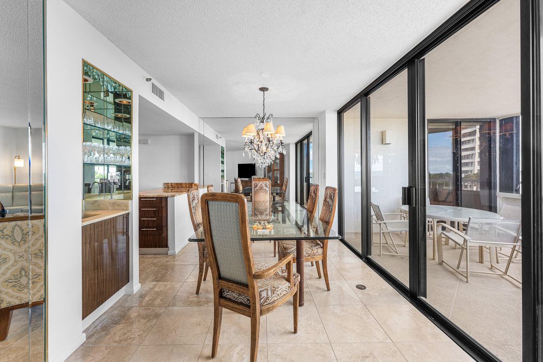 En Venta: $929,000 (2 camas, 2 baños, 1823 Pies cuadrados)