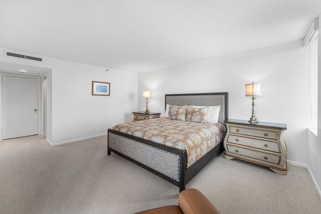 En Venta: $929,000 (2 camas, 2 baños, 1823 Pies cuadrados)